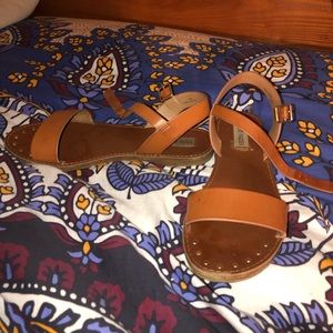 Steve Madden Tan Leather Strap Sandals